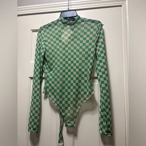 Pretty Little Thing green Checkerboard Print Mesh High Neck Bodysuit Size 6